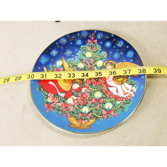 Christmas Plate 1995 Trimming The Tree Peggy Toole Porcelain Trim 22k Gold Vtg - Picture 11 of 12